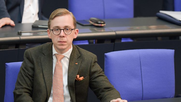 Den Antrag bringt die Unionsfraktion auf Initiative von Philipp Amthor ein.