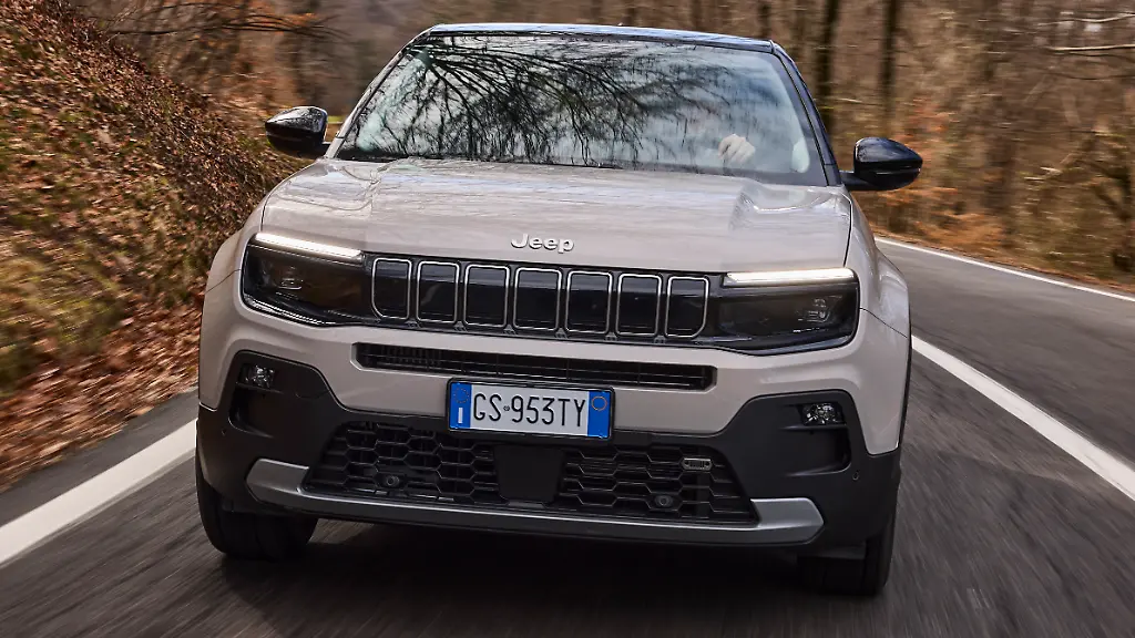 2024-03-04-Jeep-Avenger-Dinamiche-038-HR