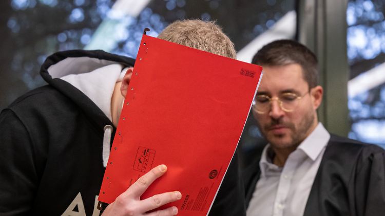 Der 27-Jährige hat die Taten gestanden.