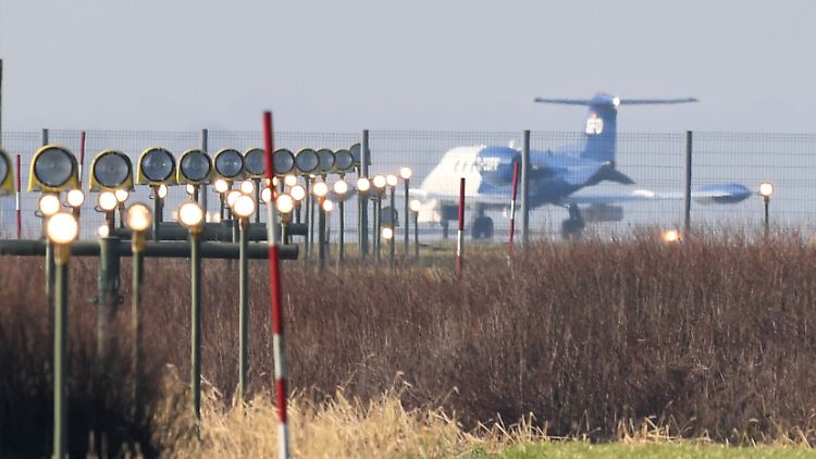 Vom Flugplatz Hohn starteten bereits Transall-Maschinen zu vielen auch internationalen Einsätzen. (Archivbild)