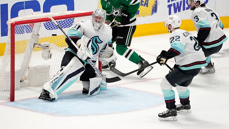 Philipp Grubauer machte wieder ein starkes Spiel, konnte das Playoff-Aus aber nicht verhindern.