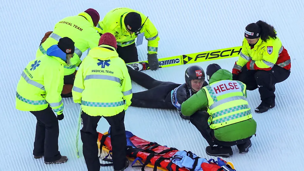 4047294cf3598388773e4f50dd6fa6e8