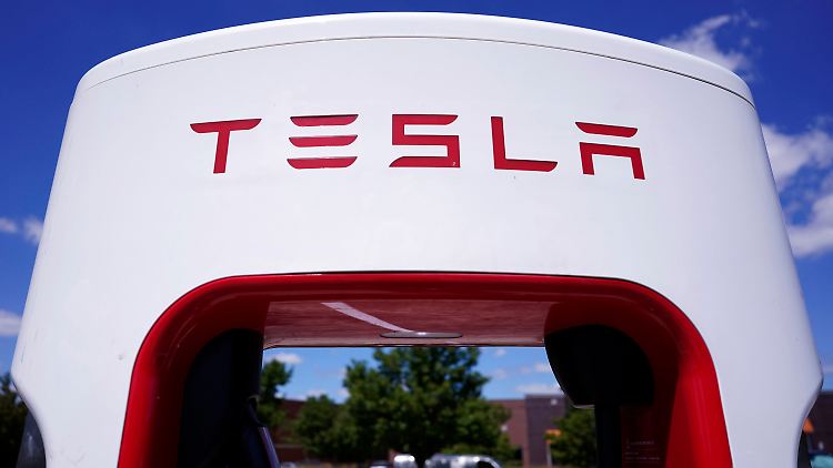 Die Tesla-Aktionäre stimmten bei fast allen Vorschlägen zügig für die Empfehlungen des Vorstands.