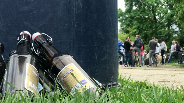 Alkohol und gutes Wetter kommen am Vatertag oft zusammen. Gleichzeitig kracht es besonders häufig.