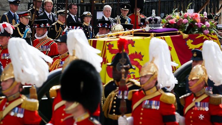 Die Queen war am 8. September 2022 auf ihrem schottischen Landsitz Schloss Balmoral gestorben. 
