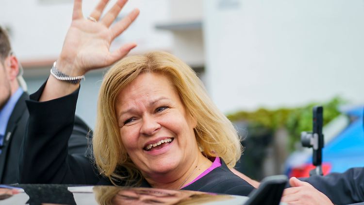 Bundesinnenministerin Nancy Faeser hat einen 49-seitigen Gesetzesentwurf ausgearbeitet.