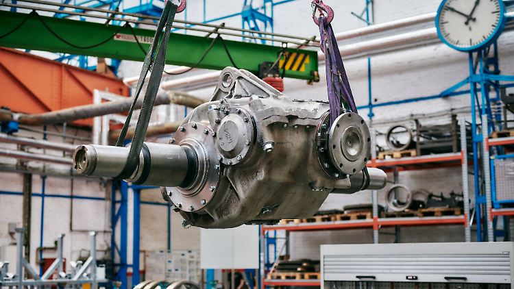Bis 2030 sollen etwa zehn Prozent der in der Fahrzeuginstandhaltung verwendeten Teile aus dem 3D-Drucker stammen - wie hier ein Getriebegehäuse für Rangierlokomotiven.