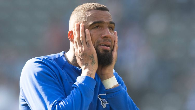 Boateng kann es nicht fassen: Hertha BSC steigt ab.