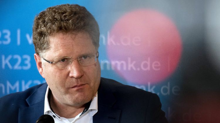 Patrick Graichen promovierte an der Universität Heidelberg zum Thema "Kommunale Energiepolitik und die Umweltbewegung".