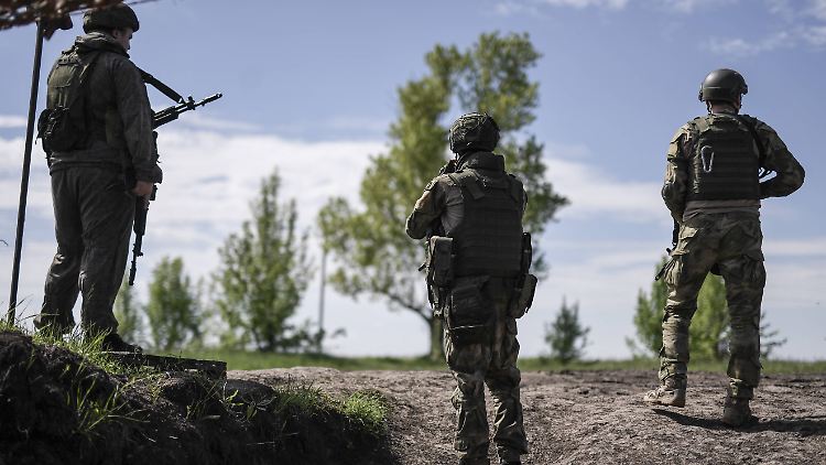 Soldaten aus Südrussland erklären: "Wenn Sie dieses Problem nicht lösen, müssen wir zurückgehen." 
