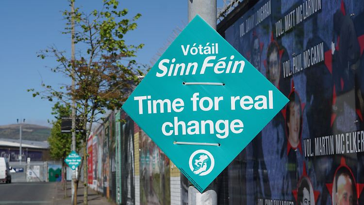 Bereits bei der regionalen Parlamentswahl war Sinn Fein erstmals stärkste Kraft geworden.