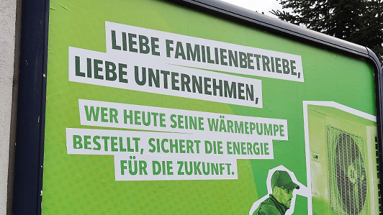 Wärmepumpe oder nicht? Wirtschaftsminister Robert Habeck und die Grünen haben Deutschland in der Heizungsfrage anscheinend entzweit.