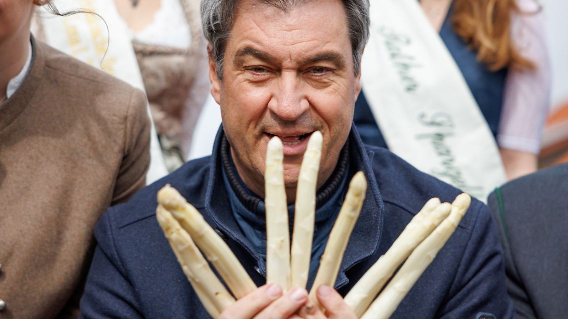 Essen als Mittel, um sich vom Stereotyp des politischen Gegners abzugrenzen: Im Fall der CSU vor allem von den Grünen, die die Christsozialen gerne als "vegetarisch, vegan, freudlos", darstellen.