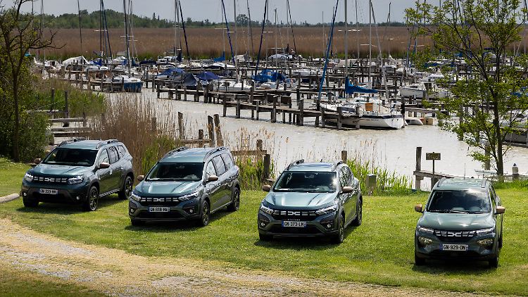 Fast die ganze Dacia-Palette kommt gegen Mehrpreis als Extreme. Damit zieht ein Hauch von Luxus in die Modelle ein.