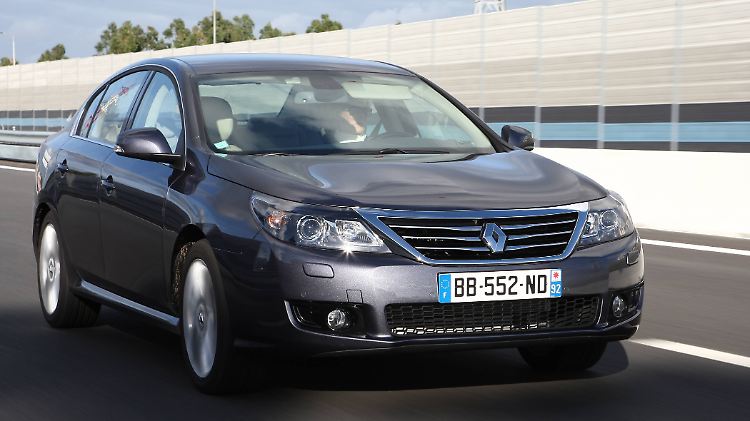 Nicht kaufen, leasen! Ab 399 Euro im Monat ist der Latitude von Renault zu haben.