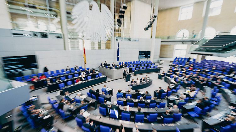 Heute entscheidet sich, ob der Entwurf zum Gebäudeenergiegesetz im Bundestag diskutiert wird.
