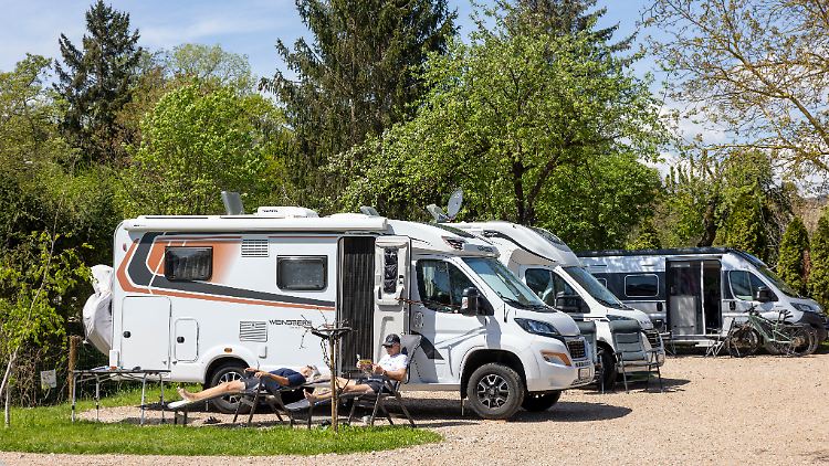 Seit dem ersten April, dem Start der Camping-Saison, befinden sich bereits auf vielen Stellplätzen zahlreiche Wohnwagen.