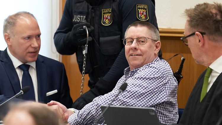 Der Angeklagte Sven Birkmann wird auf ausdrücklichen eigenen Wunsch hin nicht verpixelt.
