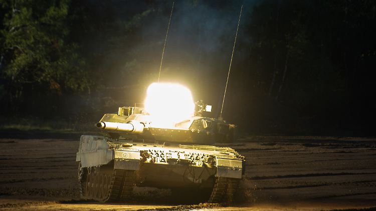 Ein Leopard vom Typ 2 A7, eines der Vorgängermodelle des 2 A8.