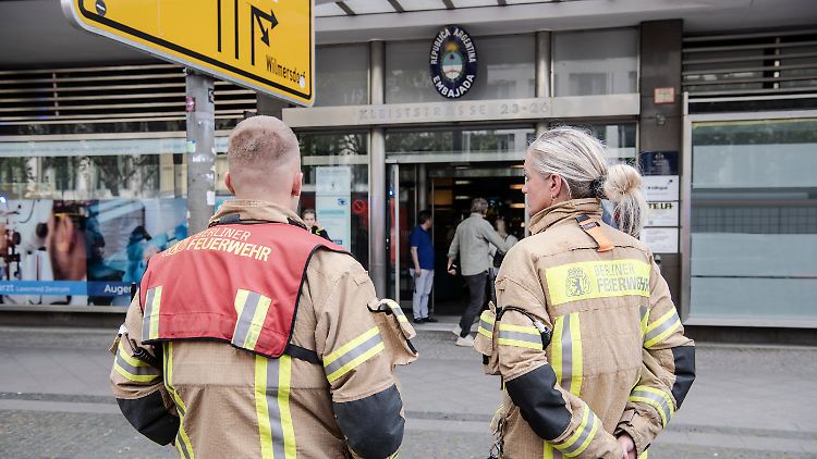 In dem Gebäudekomplex befinden sich unter anderem eine Augenklinik sowie ein Zentrum für Physiotherapie und Chiropraktik.