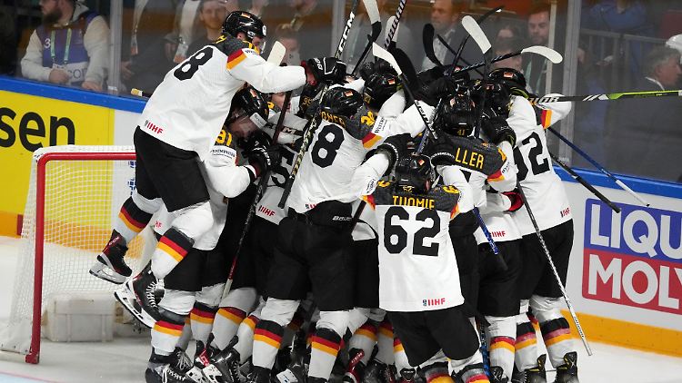 Das DEB-Team ist bei der WM ins Halbfinale eingezogen.