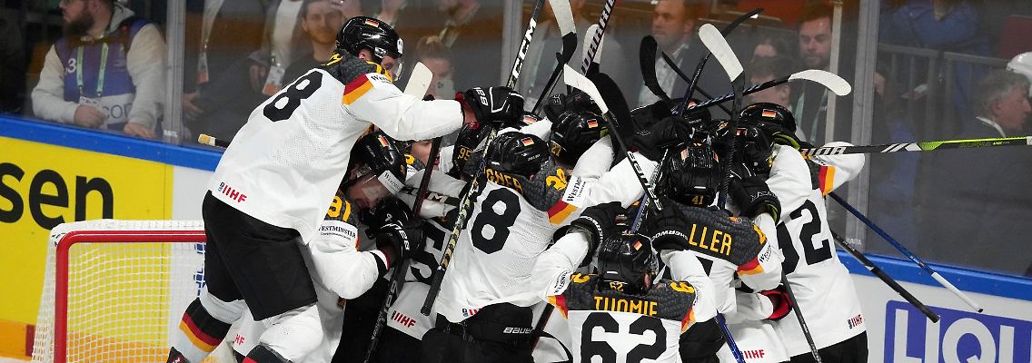 Das DEB-Team ist bei der WM ins Halbfinale eingezogen.