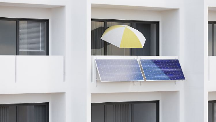 Mit einem Balkonkraftwerk lässt sich eigener Strom produzieren.