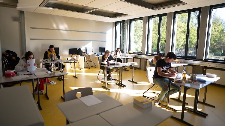 Viele Schüler haben Künstliche Intelligenz in den letzten Monaten genutzt.