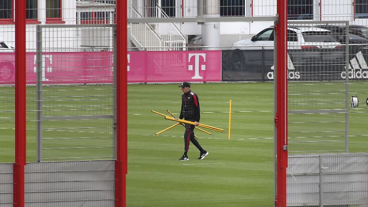 Ein Mann, ein Trainingsplatz und nur noch eine Chance, die Saison zu retten.
