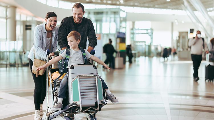 Dank Last-minute-Angeboten kann man in den Sommerferien spontan – und mitunter günstiger – in den Urlaub fahren.