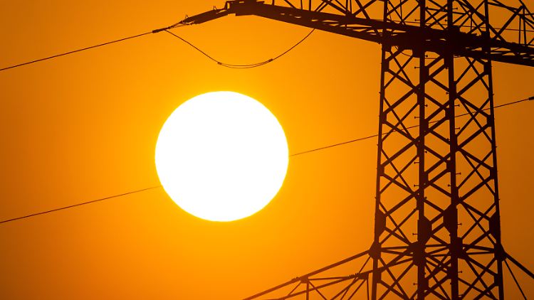 Subventionen würden einen Strukturwandel der deutschen Wirtschaft verhindern, meint die Wirtschaftsweise Schnitzer.