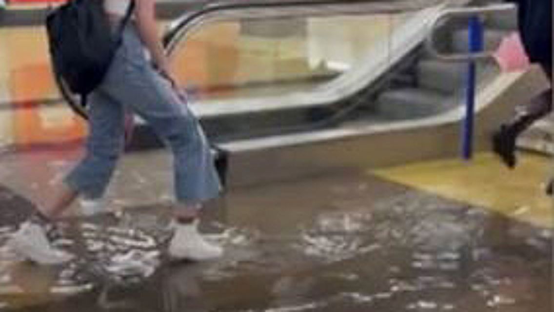 MAdrid_WAsser_U-Bahn.JPG