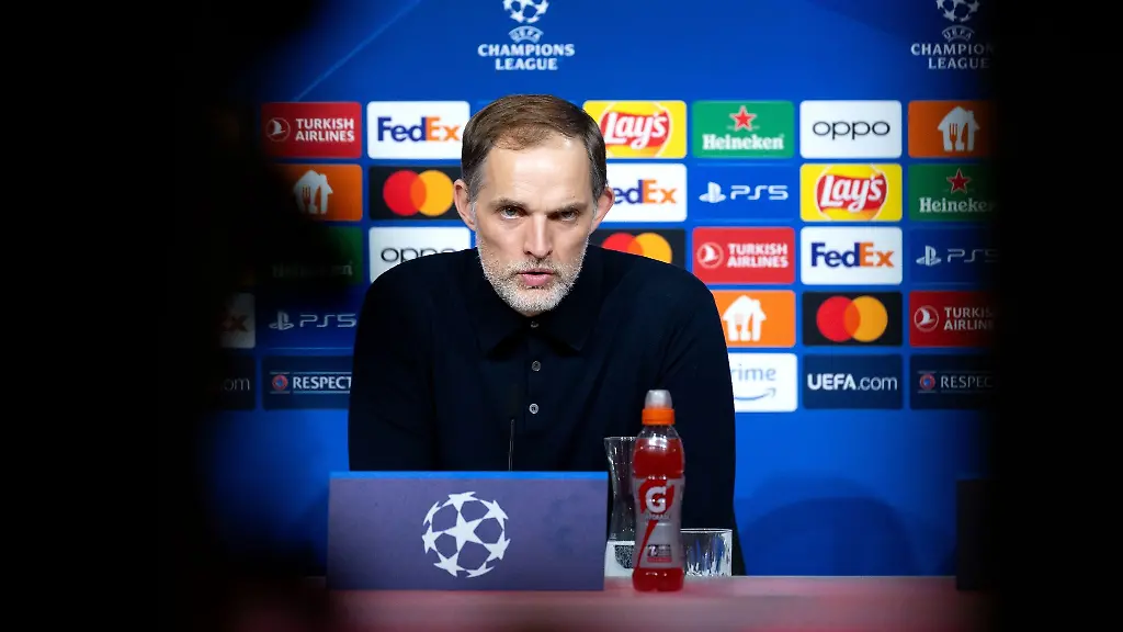 Trainer-Thomas-Tuchel-von-Muenchen-nimmt-nach-dem-Spiel-an-einer-Pressekonferenz-teil