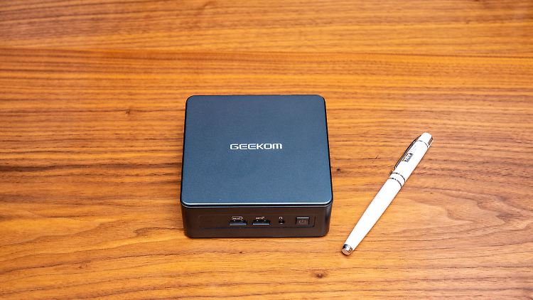 Der Geekom Mini IT12 ersetzt locker einen großen Desktoprechner.