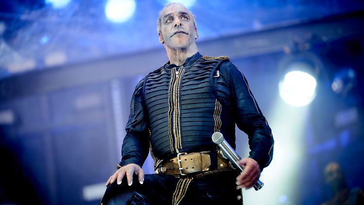 Nicht nur die Irin Shelby Lynn berichtet von ihren Erfahrungen mit ihm: Rammstein-Sänger Till Lindemann.