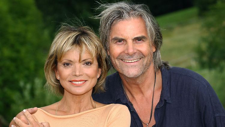 Für den Film "Alles Glück dieser Erde" standen Uschi Glas und Peter Simonischek einst gemeinsam vor der Kamera.