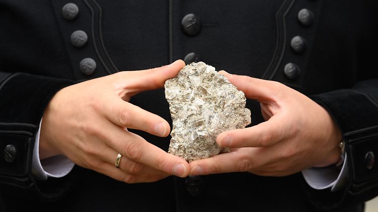 Das Objekt der Begierde: In diesem Stück Erz steckt Lithium. 