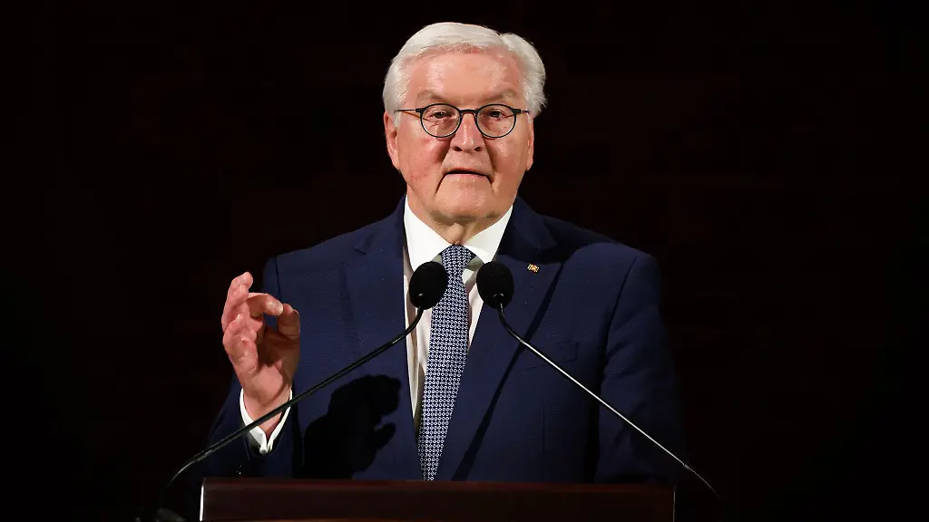 Bundespraesident-Frank-Walter-Steinmeier-spricht-zur-Eroeffnung-der-Ausstellung-Neu-anfangen-nur-wie-Espelkamp-und-andere-Fluechtlingsstaedte-in-den-1950er-Jahren