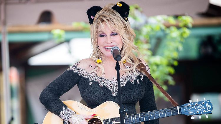 Denkt mit 77 noch lange nichts ans Aufhören: Dolly Parton.