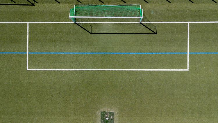 Fußball und Gewalt, das ist ein längst bekanntes Phänomen, gerade auf lokalen Sportplätzen und - immer öfter auch im Juniorenbereich. 
