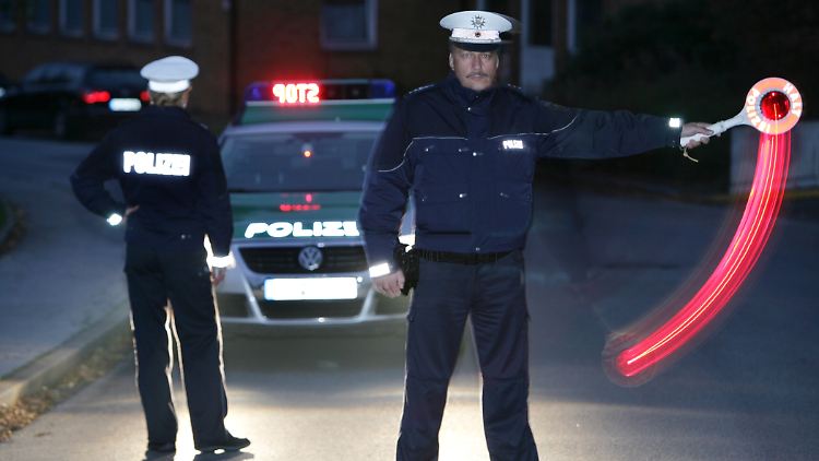 Ruhig bleiben: Wer weiß, was die Polizei darf oder nicht darf, kann selbstbewusst in die Kontrolle gehen.