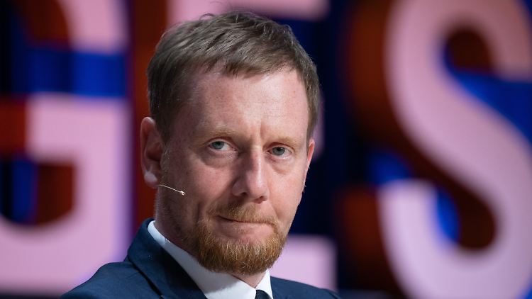 Obergrenze, weniger Sozialleistungen und eine Kommission zum Thema: Sachsens Regierungschef Kretschmer will Änderungen in der Flüchtlingspolitik.