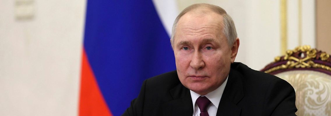 Putin und der Machtapparat sehen sich längst im Krieg mit dem "kollektiven Westen" unter Führung der USA, die es auf eine Zerstörung Russlands abgesehen hätten und dafür die Ukraine nur als Schlachtfeld nutzten.