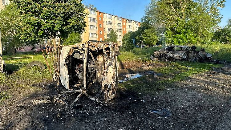 Russischen Angaben zufolge kamen in den vergangenen Tagen mehrere Zivilisten durch ukrainischen Beschuss in der Region Belgorod ums Leben. 