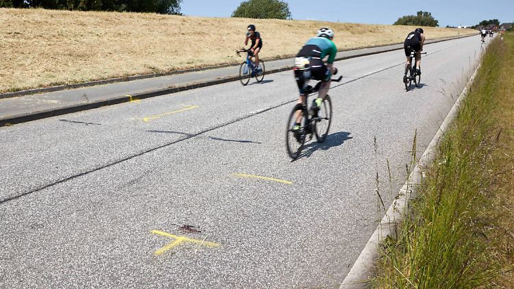 Im Rennverlauf müssen die Athleten den Ort des tödlichen Unfalls passieren.