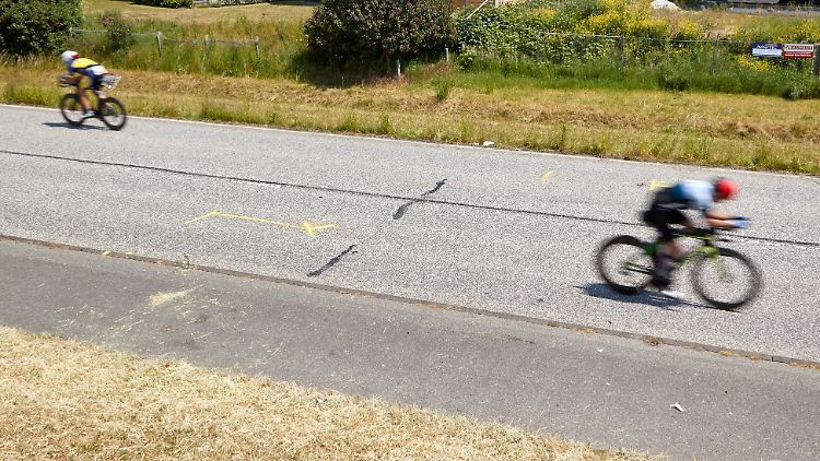 Die Athleten mussten im Rennverlauf die Stelle des tödlichen Unfalls mehrfach passieren.
