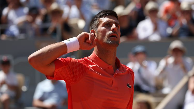 Novak Djokovic marschiert bislang souverän durch die French Open.