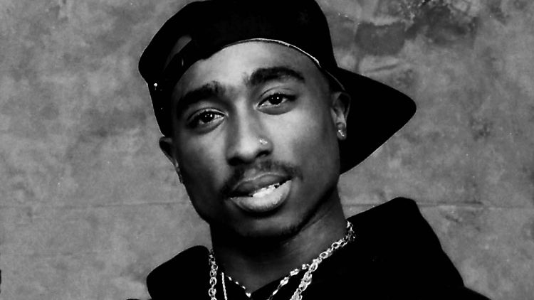 Wurde nur 25 Jahre alt: Tupac Shakur.