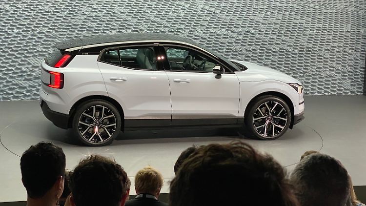 Der Volvo EX30 sieht erwachsen aus, obwohl er gerade mal 4,23 Meter lang ist.