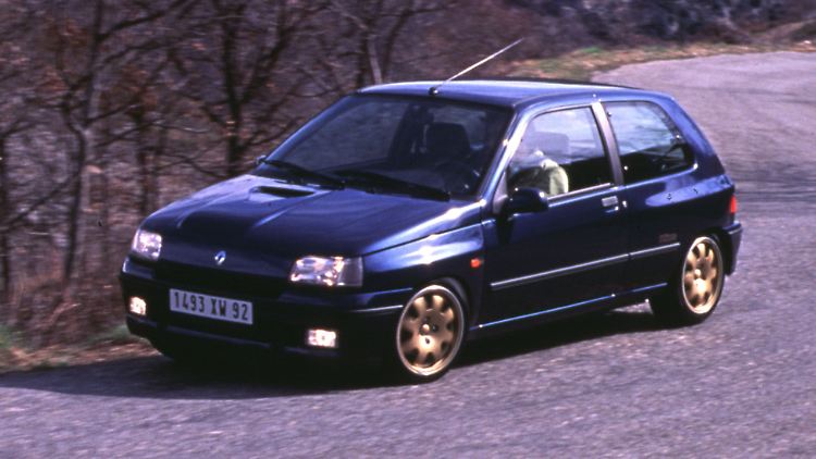 1993 debütiert der Clio Williams mit 150 PS Leistung, Sprintzeit von 0 auf 100 km/h nur 7,8 Sekunden.